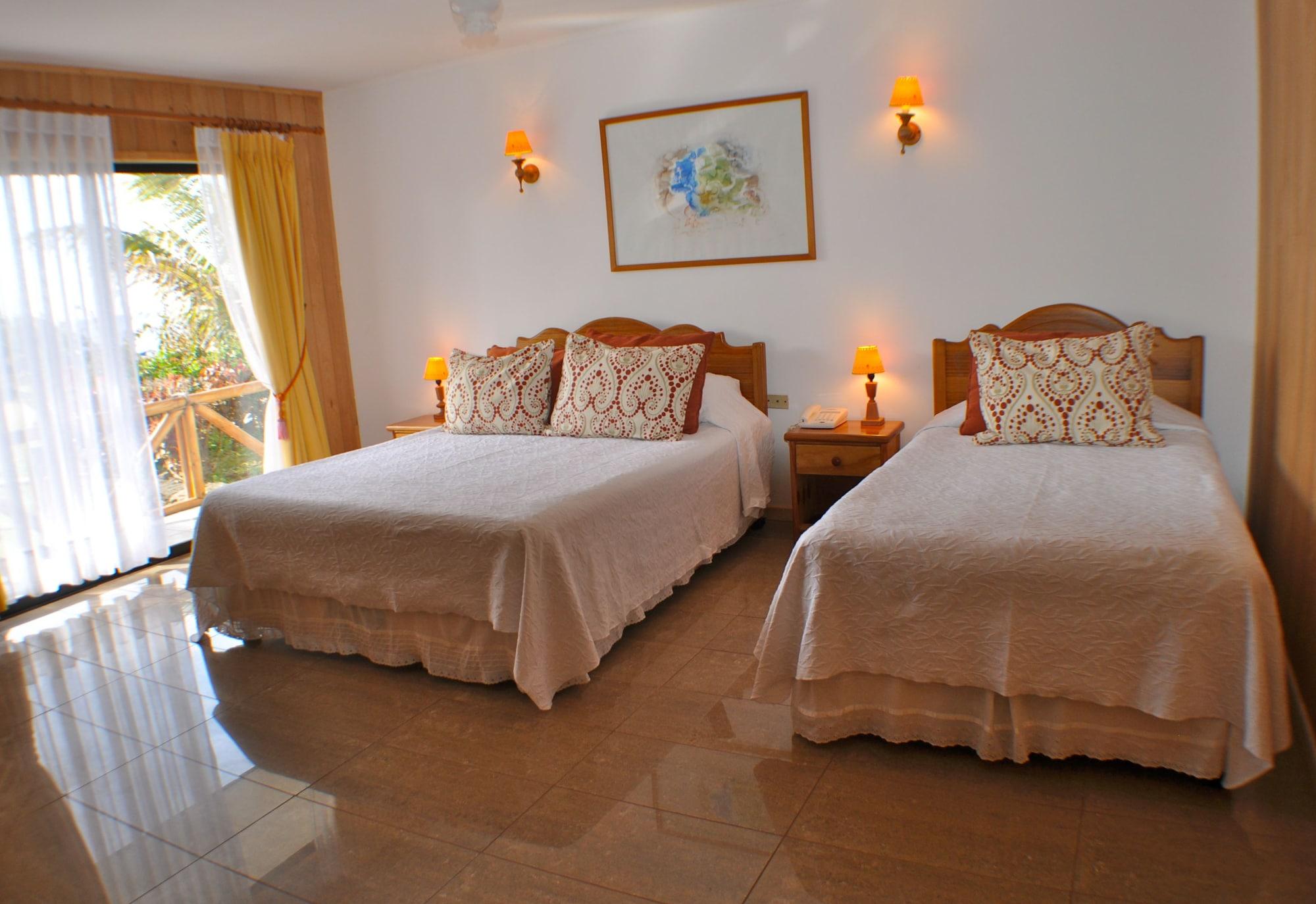 Hotel Taha Tai Hanga Roa Esterno foto