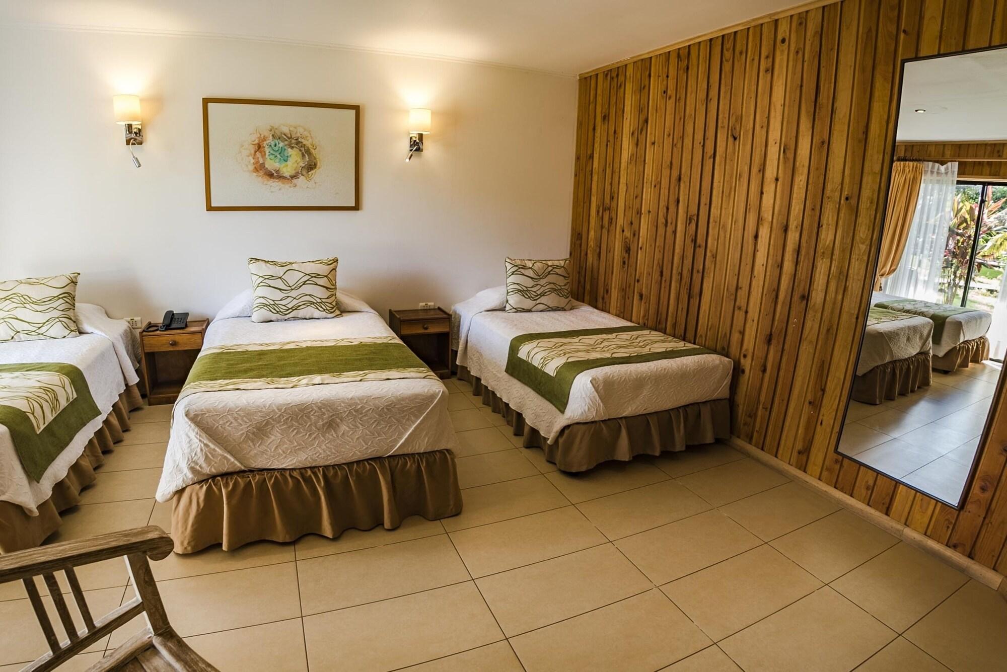 Hotel Taha Tai Hanga Roa Esterno foto