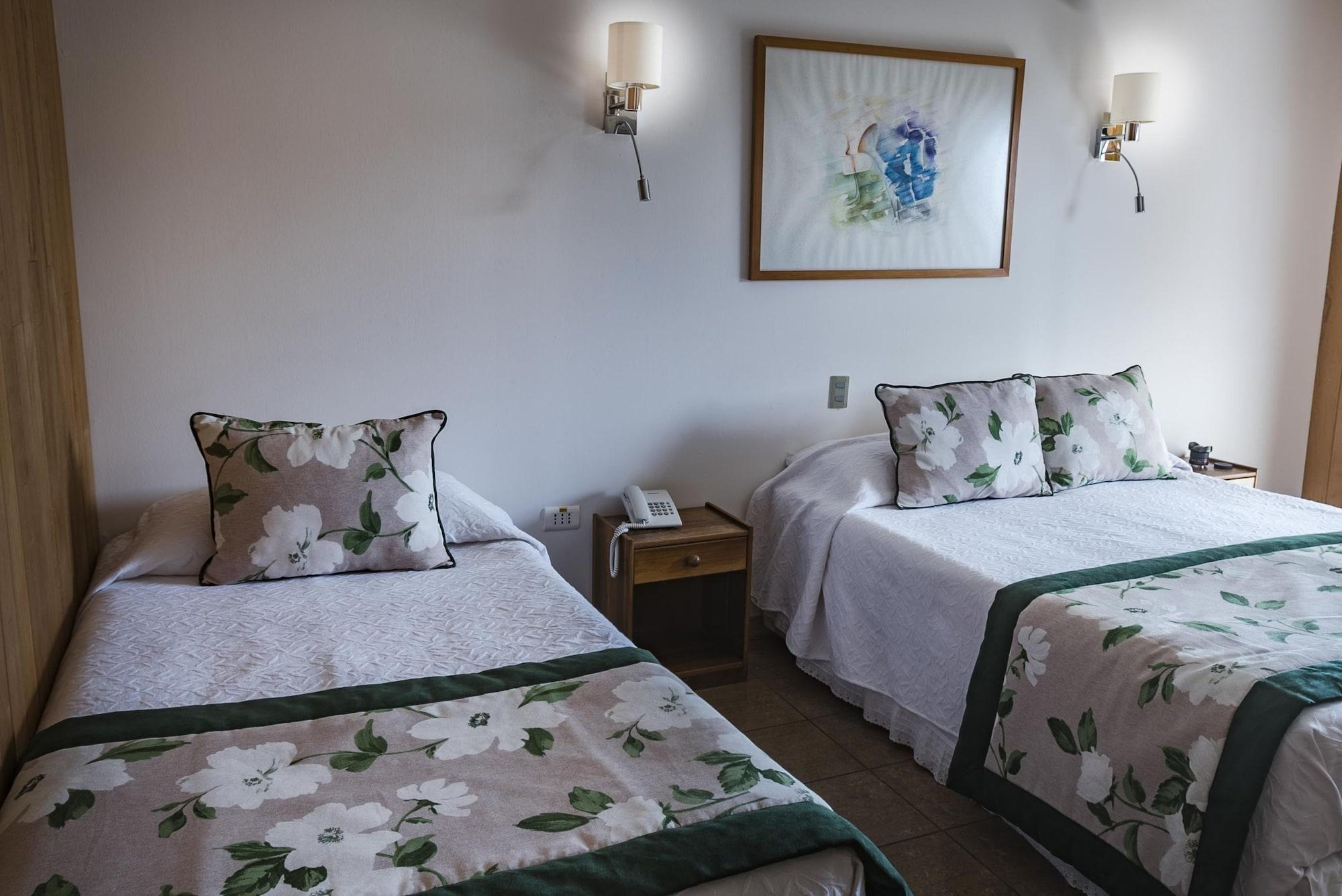 Hotel Taha Tai Hanga Roa Esterno foto