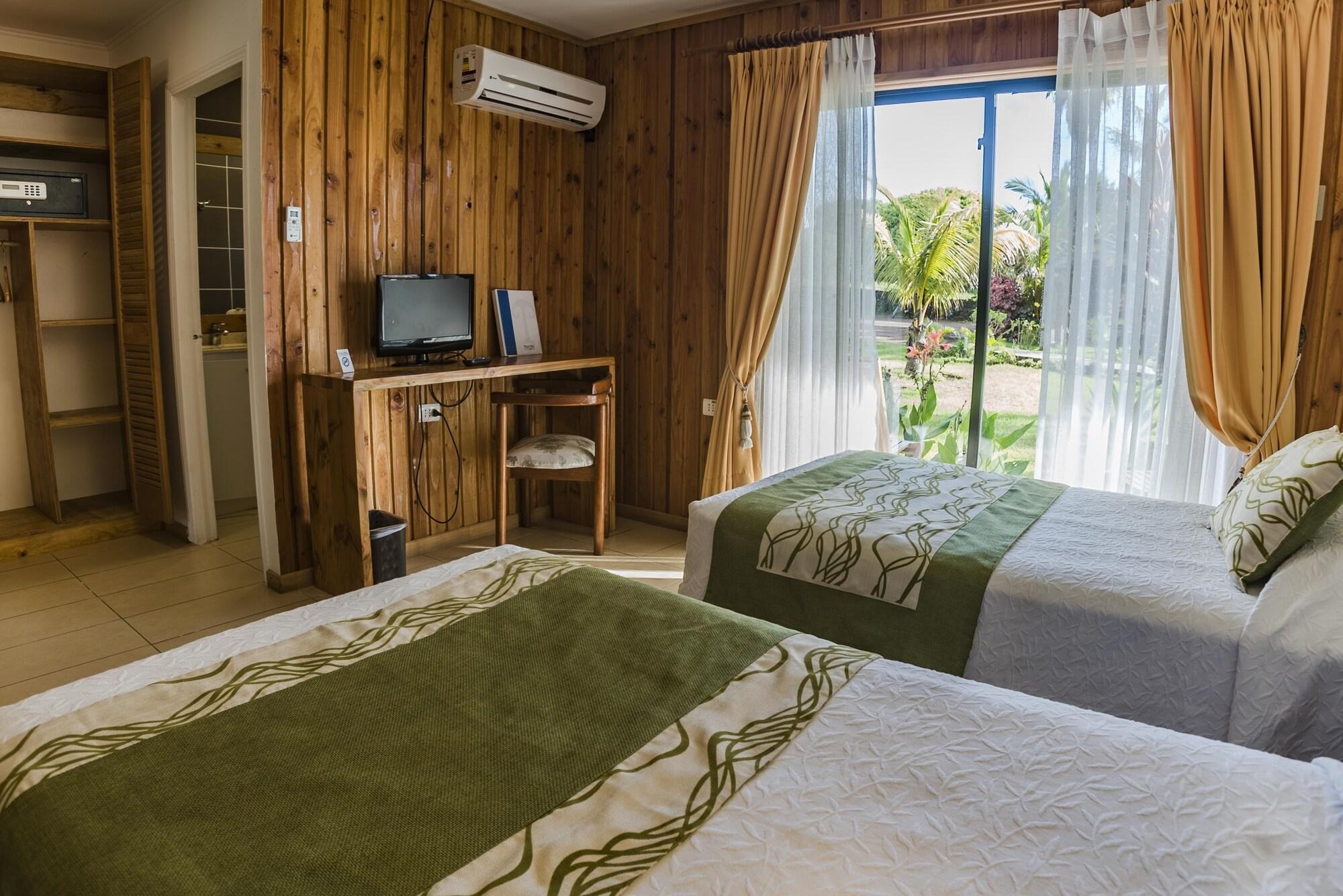 Hotel Taha Tai Hanga Roa Esterno foto